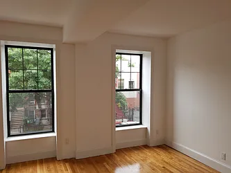 Rented by SubHut Realty USA, Inc.