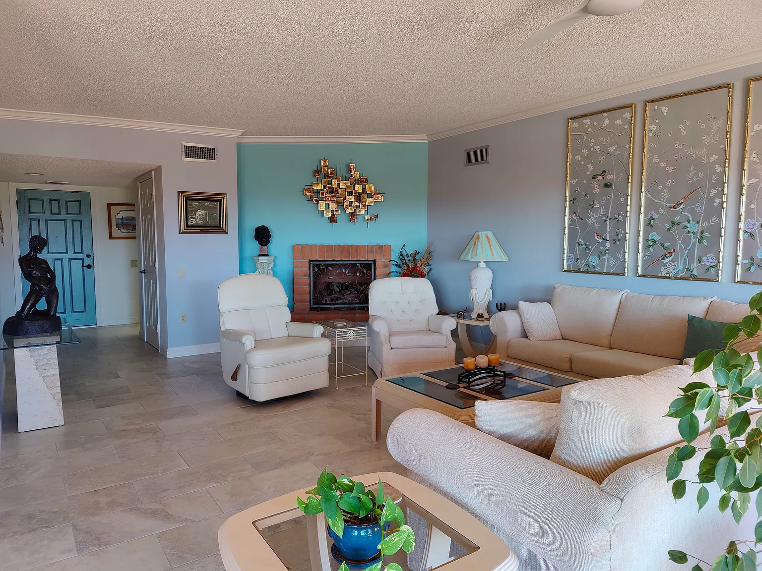 2 bed, 2050 sqft, $4,000 — Photo 3