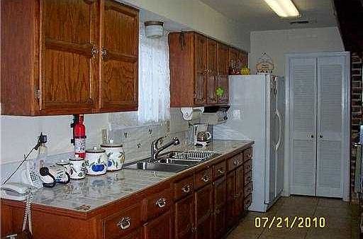 5th image of 29 Brittany Dr