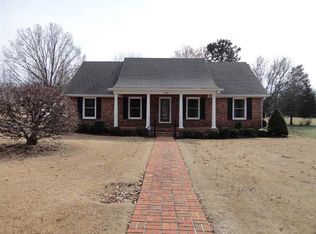 1069 Brentwood Dr, Milan, TN 38358