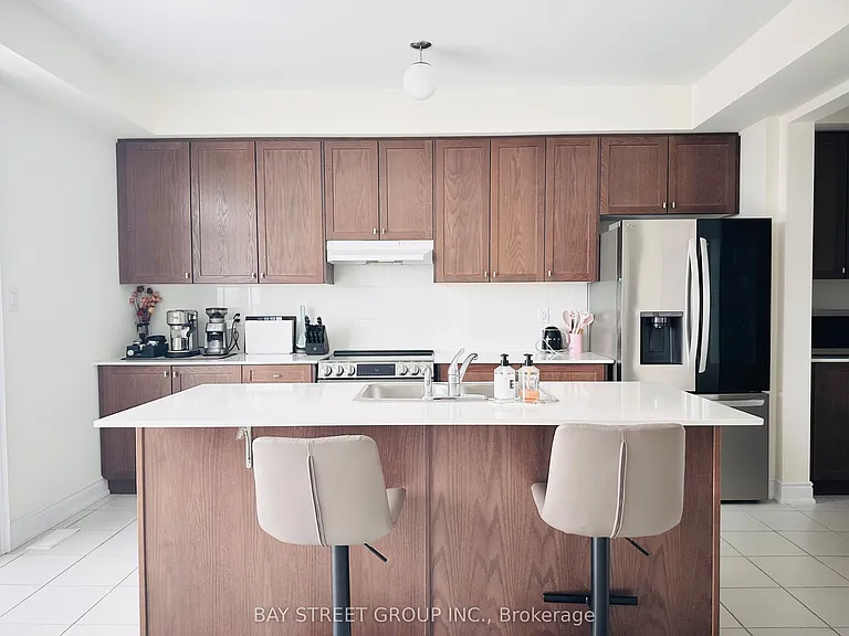 255 Tennant Cir — Photo 14