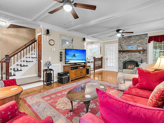 5th image of 206 Bramblewood Dr