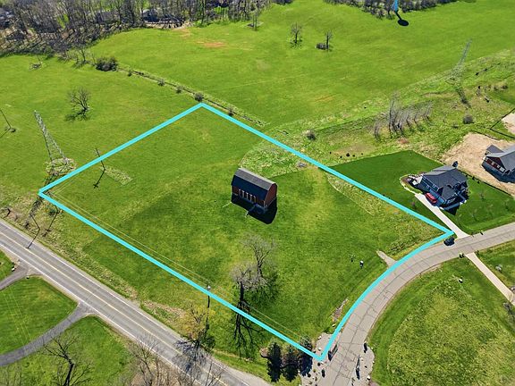 2nd image of 4596 Lake Vista Dr