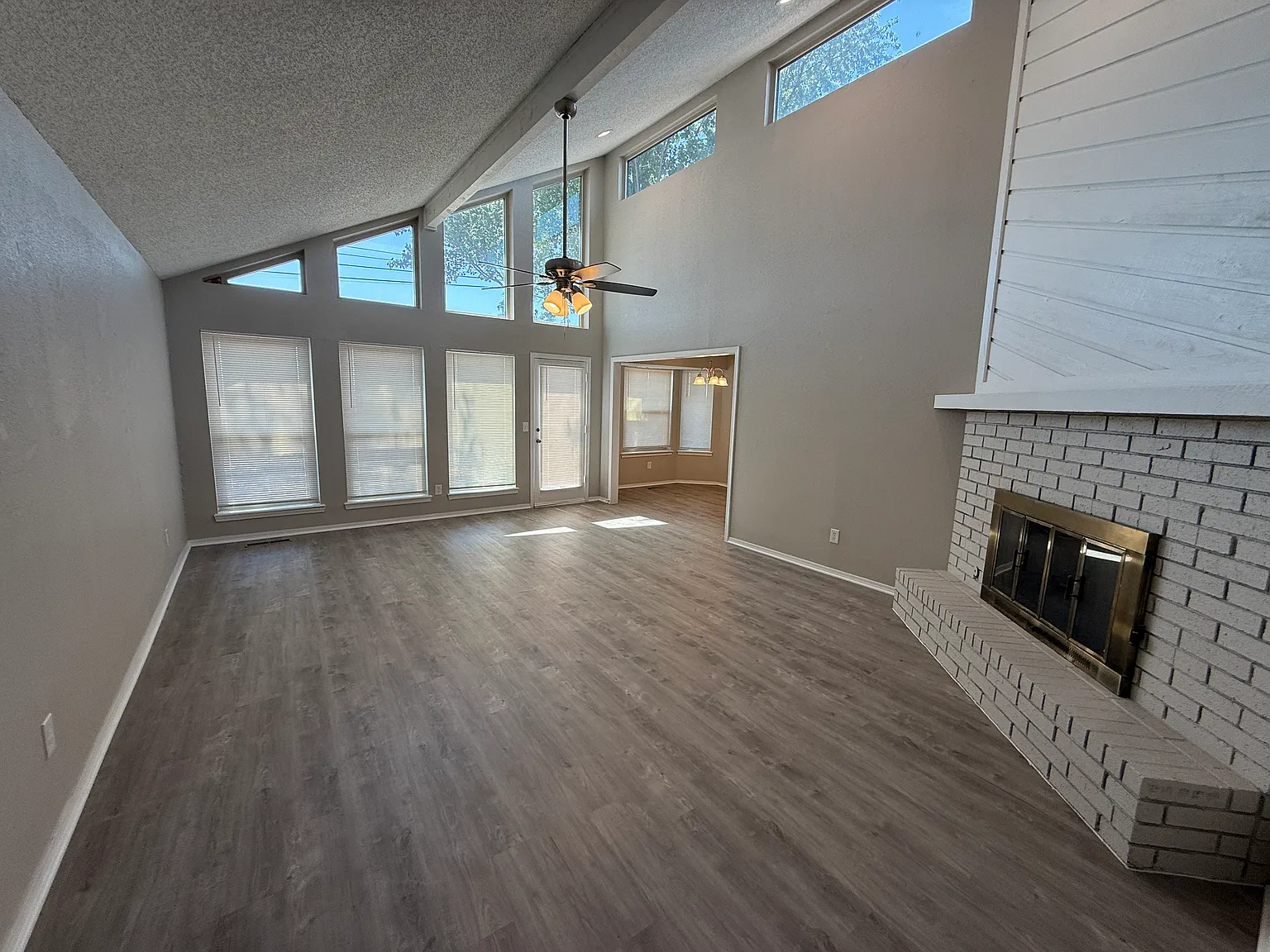 2713 West Houston Place — Photo 4