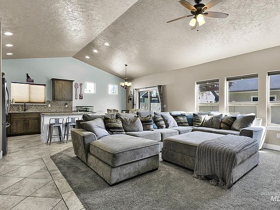 3rd image of 2657 E Basalt Ct