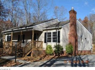 52 Hillside Ln, Bumpass, VA 23024