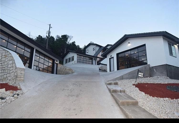 1st image of 1822 Westlake Dr