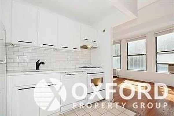 Rented by Oxford Property Group | media 17