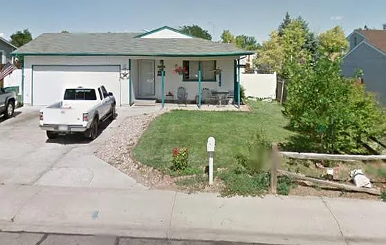 3404 Burlington Ave — Photo 1