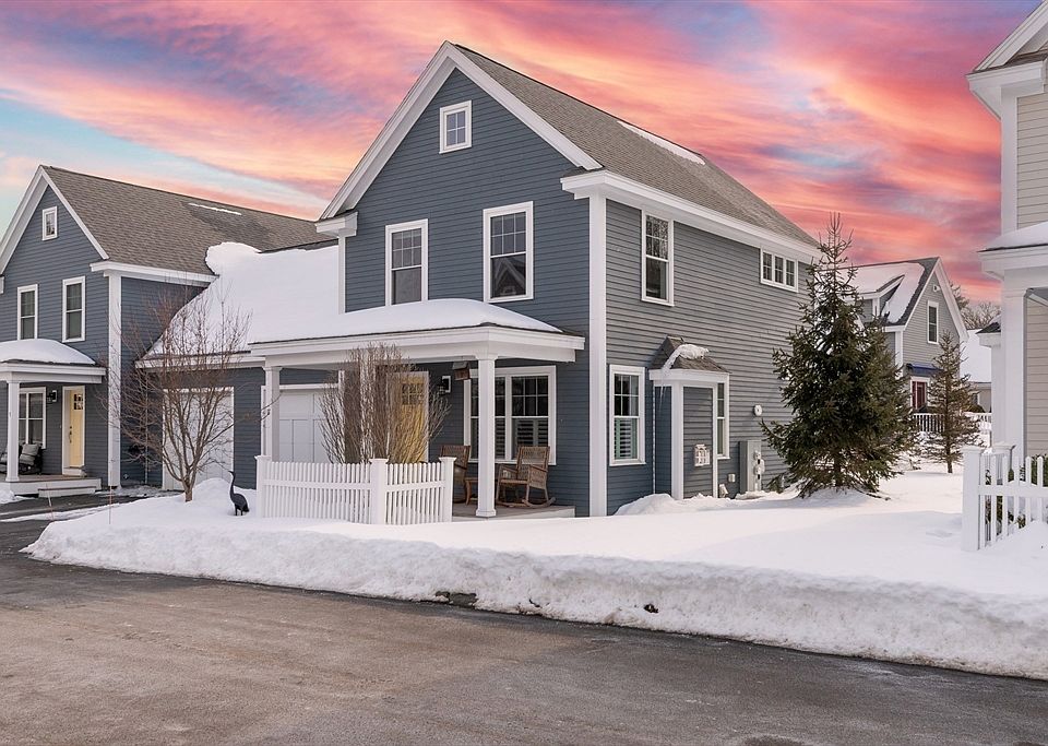 1st image of 11 Daley Dr #11