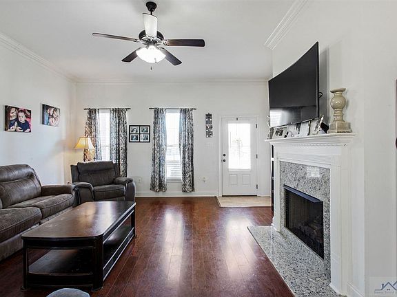 3rd image of 126 Copperfield Ct
