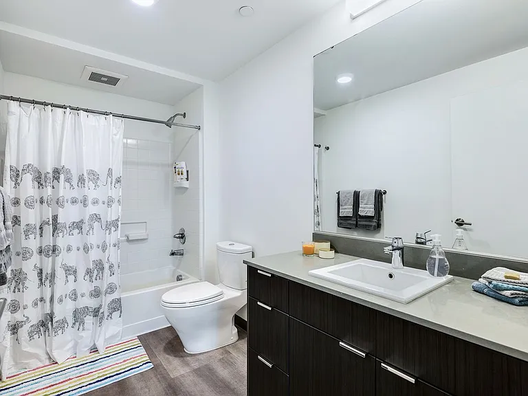 CRN Crane Interbay Apartments — Photo 17