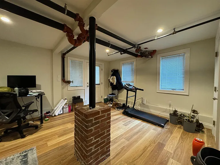 1110 Massachusetts Ave #1 — Photo 2