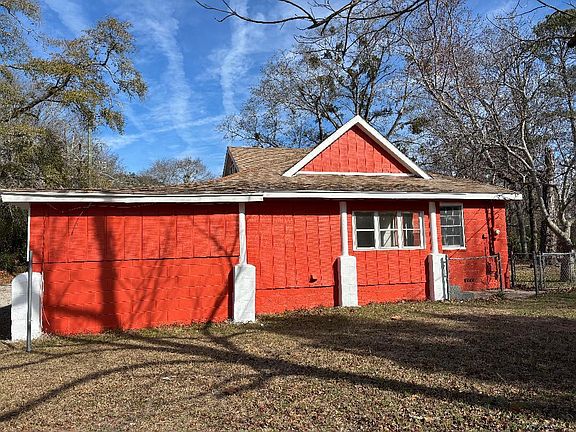 2nd image of 100 E Hunter St