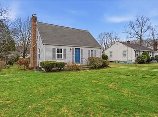 251 W Shore Rd, Warwick, RI 02889