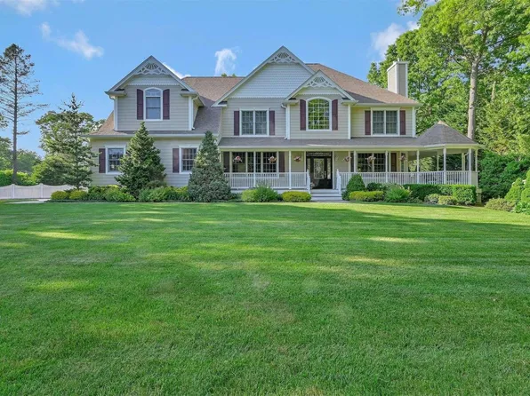 155 Cedrus Avenue, East Northport, NY 11731