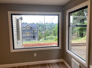 3059 30th Ave W, Seattle, WA
