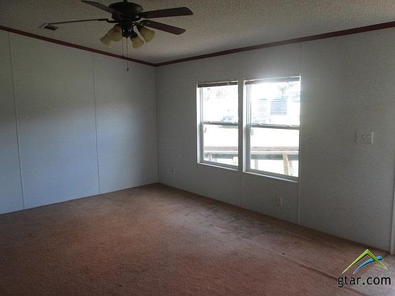 3rd image of 490 Balmorea Dr