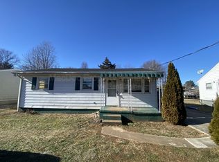 209 Hamilton St #B, Fredericksburg, VA 22408