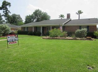 1135 Stacewood Dr, Beaumont, TX 77706