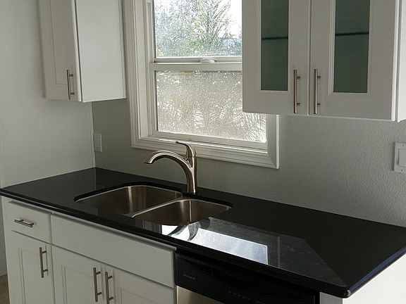 Dishwasher 