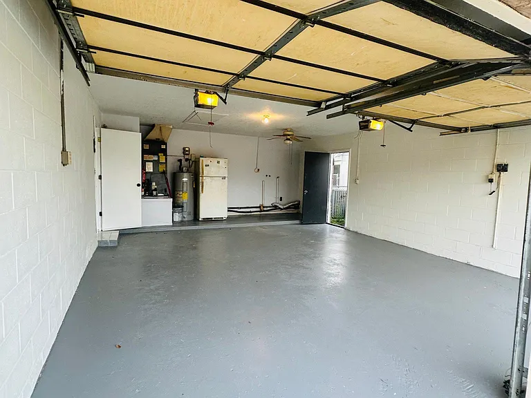 648 Pyramid Ave — Photo 5