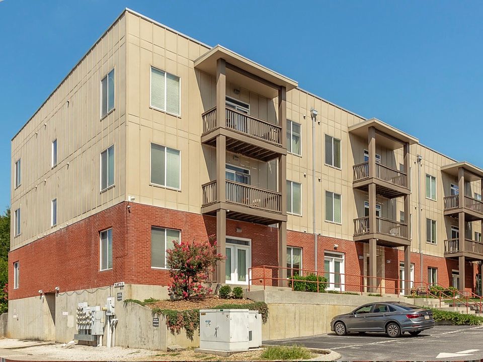 1st image of 817 Flynn St #206