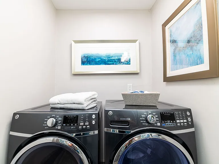 Washer & dryer