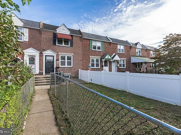 2nd image of 2220 Bond Ave