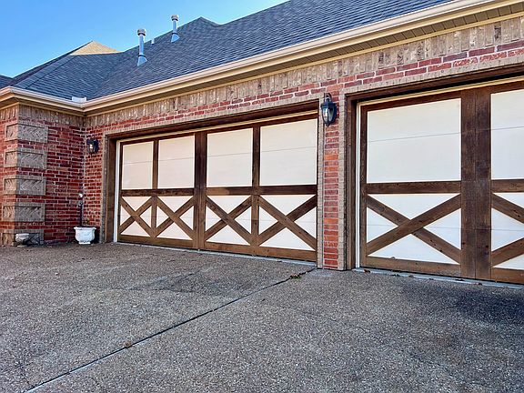 2nd image of 1450 Whippoorwill Ln