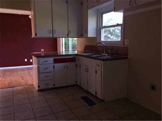 2nd image of 1409 King Dr