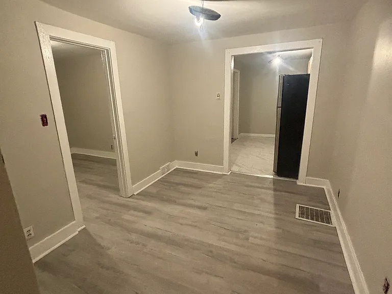 124 Stanger Ave #A — Photo 4