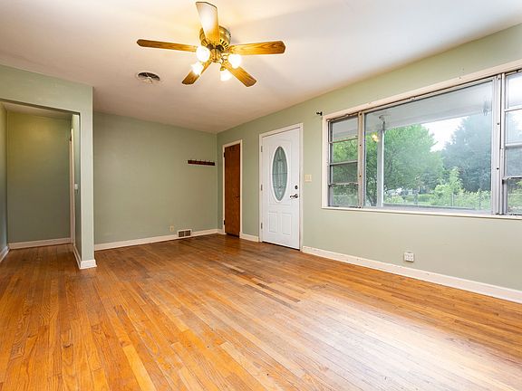 2nd image of 1512 Carroll Ave