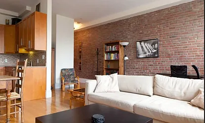 Rented by Pelle Hamburger, LREB