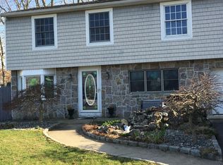 14 Colony Rd, Port Jefferson Station, NY 11776