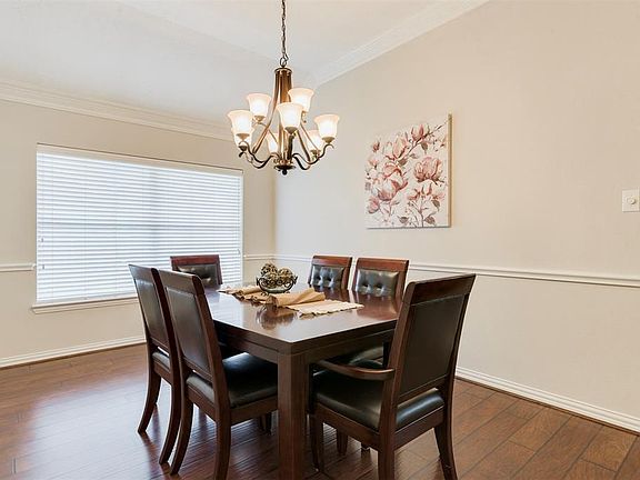 5th image of 18323 Crossland Ct