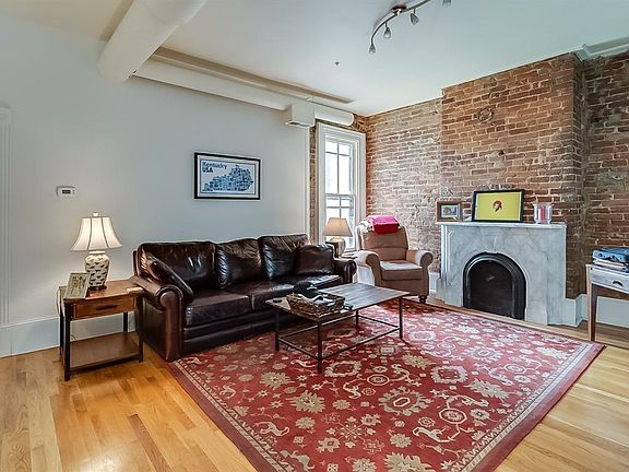 3rd image of 275 S Limestone Unit 201