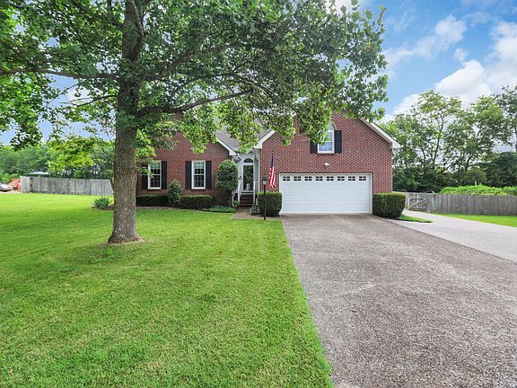 2nd image of 189 Wimbledon Ct