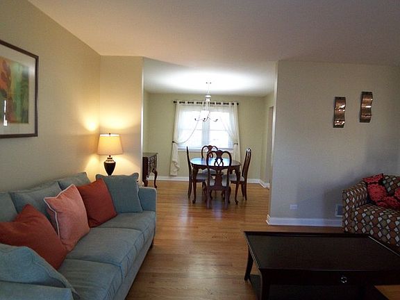 4th image of 804 Long Meadow Dr