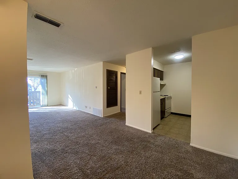 Kimberly Club Apartments — Photo 143
