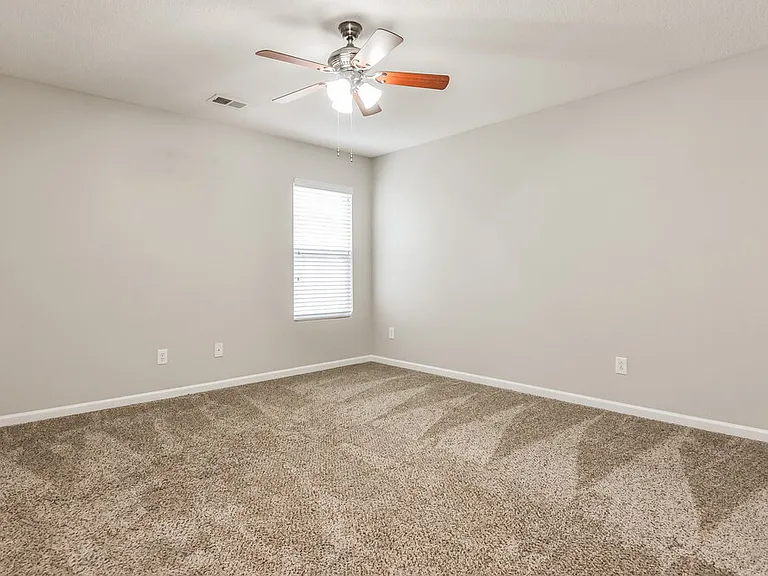 62 Brookhaven Dr — Photo 10