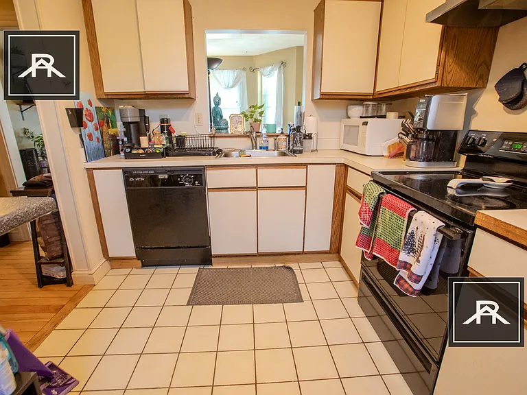 90 Gordon St #401 — Photo 7
