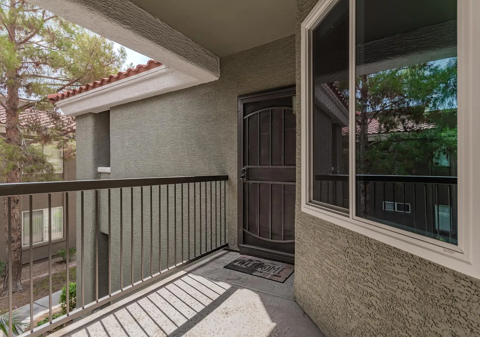 2929 W Yorkshire Dr Unit 2095 - Yorkshire 2095 — Photo 3