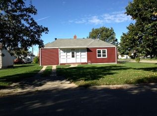 504 S Adam St, Northwood, ND 58267