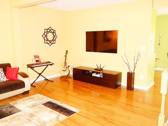 Family room 2