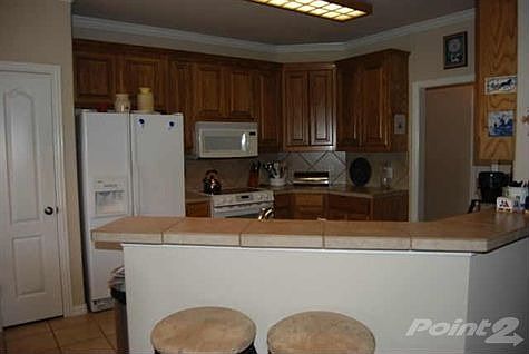 3rd image of 6562 Oak Hill Ln