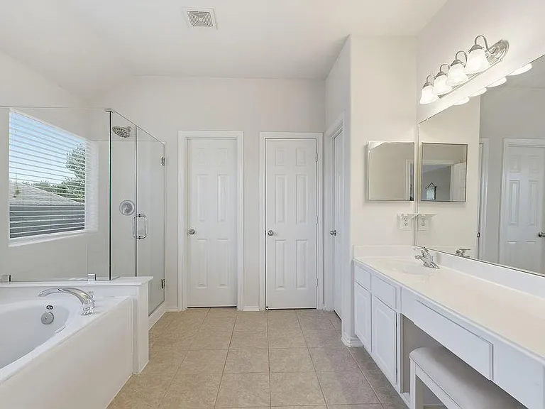 13407 Barton Meadow Ln — Photo 23