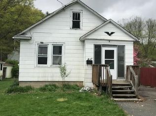 409 E Ave, Matamoras, PA 18336