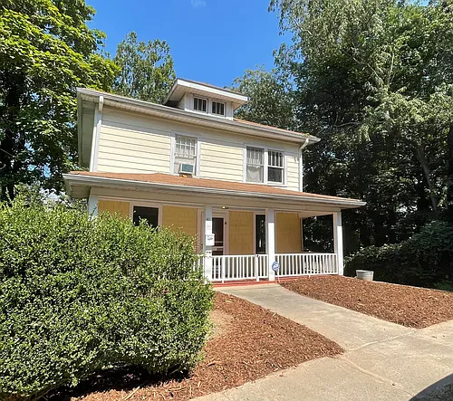 41 Elizabeth Pl Photo 1