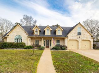 2709 Chase St, Brenham, TX 77833